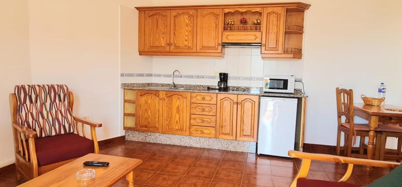 Vivienda Vacacional Los Geranios Tazacorte Apartment Bagian luar foto